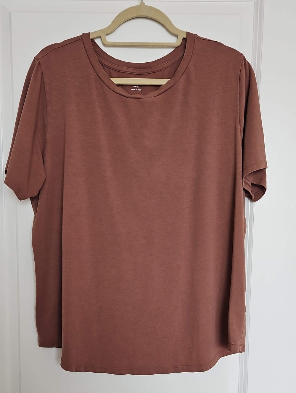 Universal Standard Short Sleeve Tee